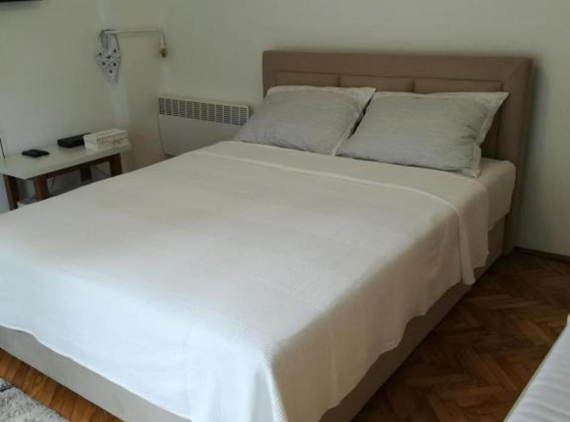 Apartman Olymp Osijek-Garaza Eksteriør billede