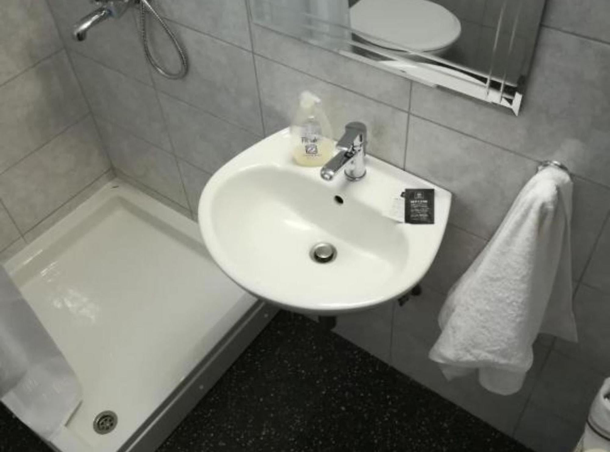 Apartman Olymp Osijek-Garaza Eksteriør billede